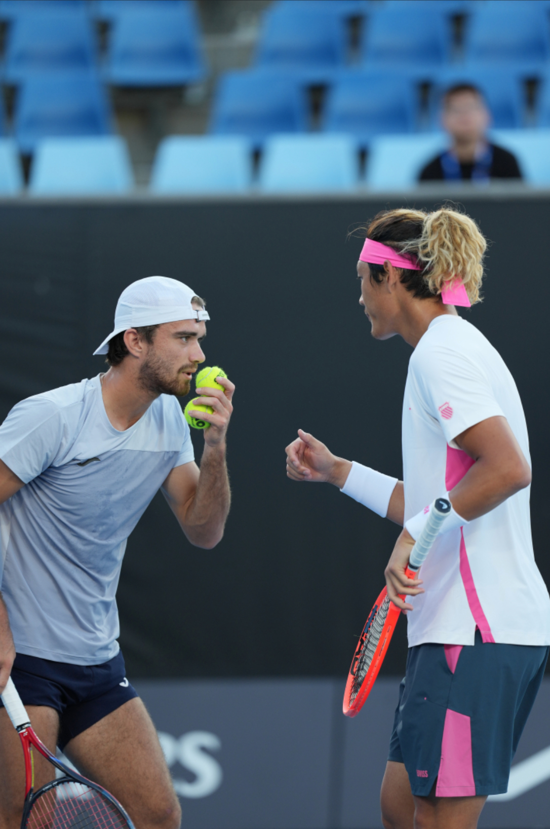 澳大利亚网球队鏖战美国网球队,瓦林卡惊艳世界 澳大利亚网球队鏖战美国网球队,瓦林卡惊艳世界