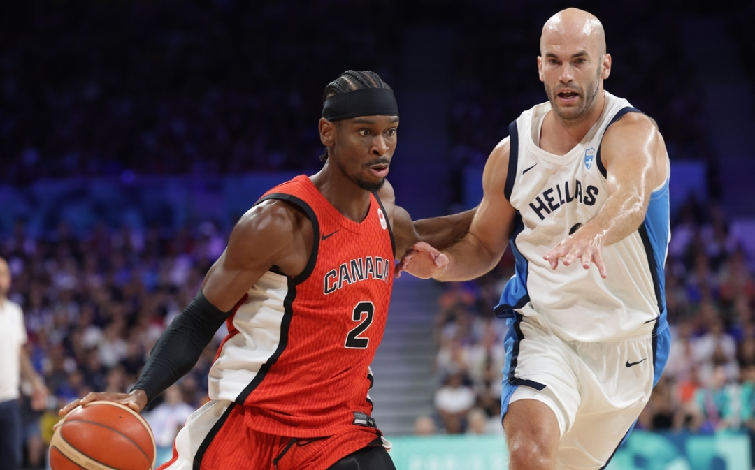 加拿大男篮绝地反击雷霆，字母哥送出助攻