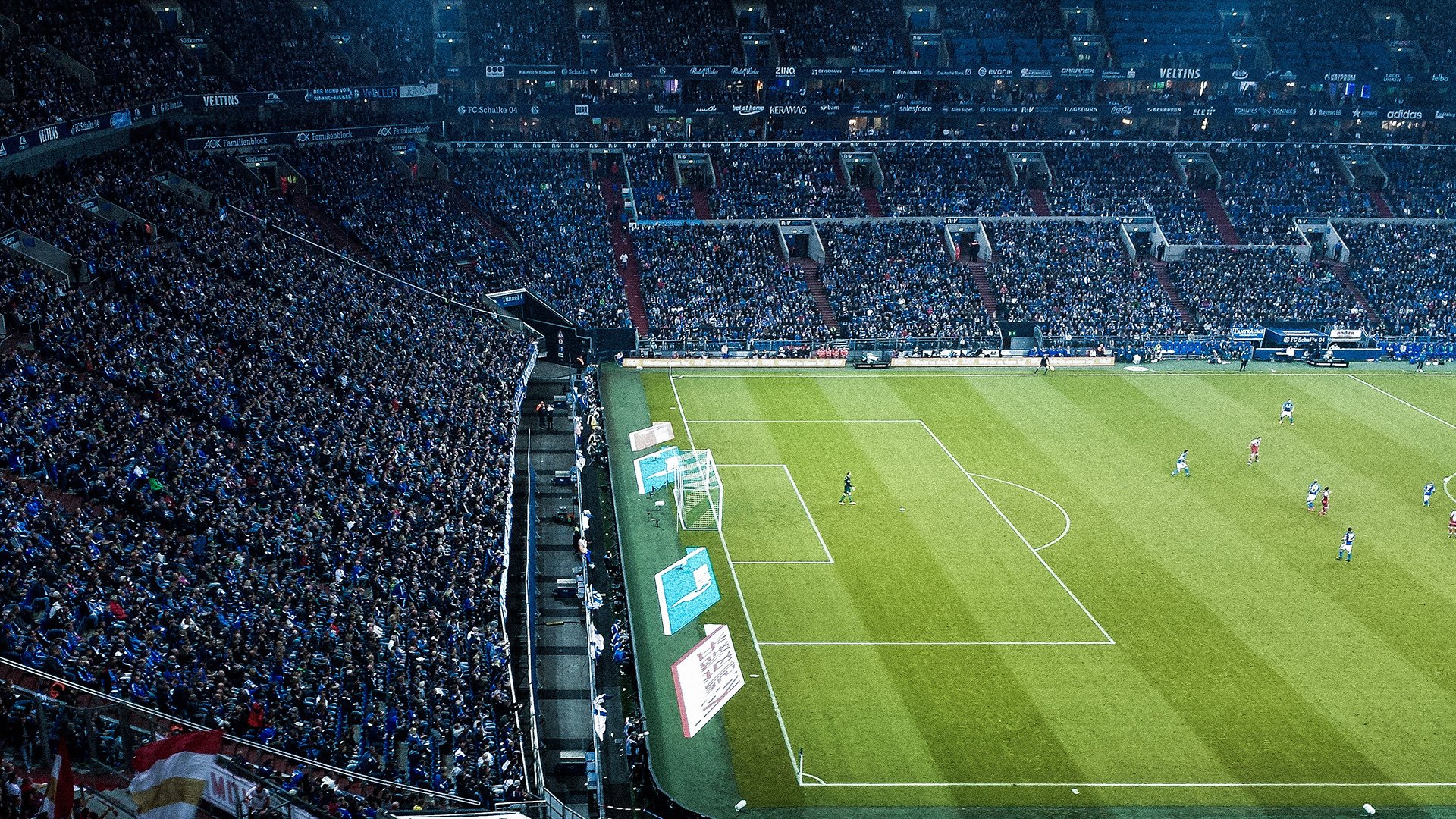 火箭巅峰对决照亮英超争冠路，太阳如何成为争冠焦点战的隐喻