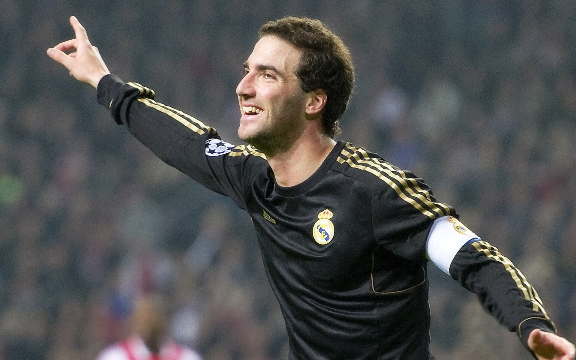 哈利伯顿的生涯之夜，为何被北京队的末节风暴偷走聚光灯？