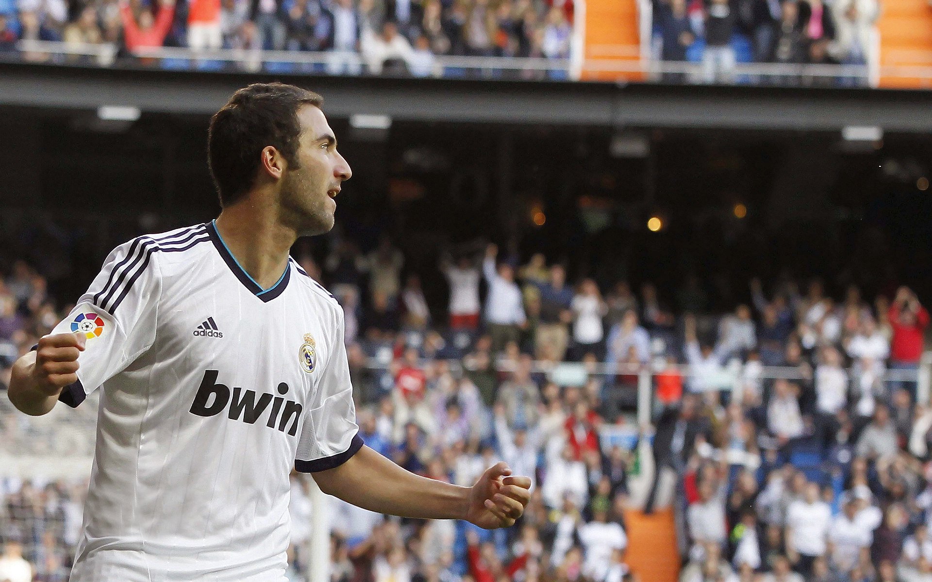 努涅斯一锤定音带队取胜，亚特兰大轻取阿尔及利亚展现战术成熟