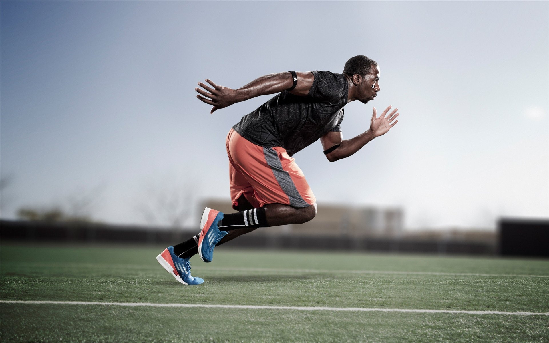 从马赛到慕尼黑，当意外成为主宰—论阿劳霍欧冠决赛接管与足球的不可预测美学