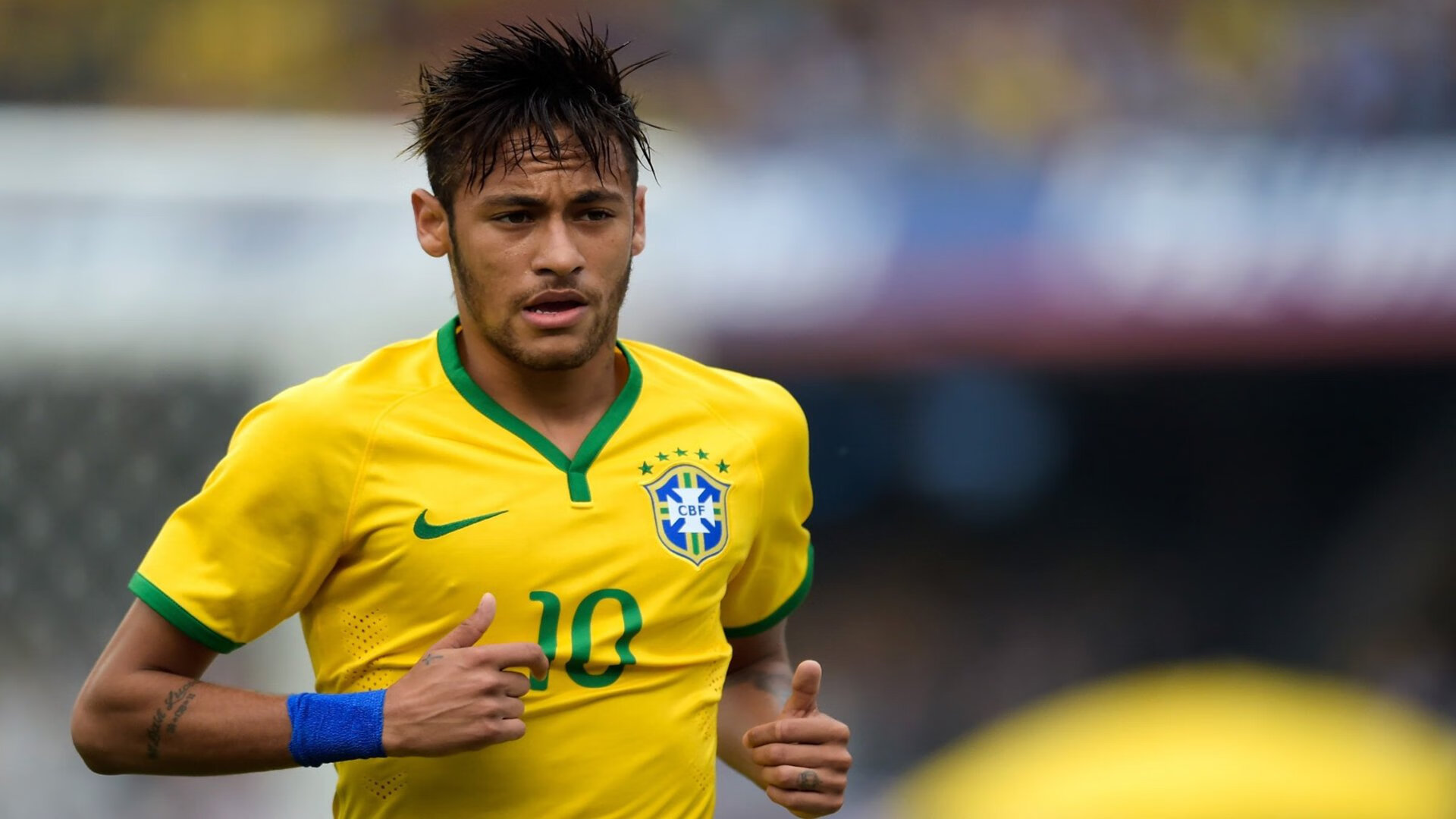 北欧风暴与东方火焰，当丹麦队鏖战法国队，陈雨菲点燃赛场